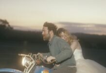 Chet Faker. El aclamado artista con mil millones de reproducciones comparte su nuevo tema: «Over You»