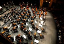 Una noche de grandes clásicos llega al Teatro Colón con Bernstein y Rachmaninoff