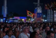Más de 2.000 espectadores vibraron en la inauguración del Festival de Cine de Cartagena en el Patio de Banderas del Centro de Convenciones