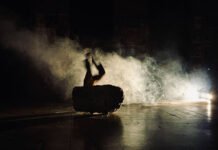 Heiner Goebbels presenta el estreno mundial de: «Do You Remember Do You No I Don’t» en el Teatro Colón de Bogotá