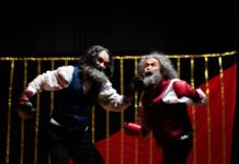 “Spider-Marx y el ratón Bakunin en el último cómic” llega al Teatro Estudio. Una puesta en escena divertida, crítica y llena de ironía