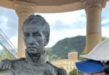 El Templete al libertador recupera su esplendor. Don Simón quedó pintoso. Como para recibir a su amada Manuelita