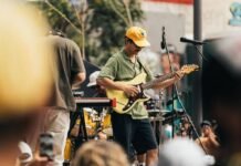 Caloncho presenta el siguiente capítulo de su álbum doble “Vivo en el Tiempo”